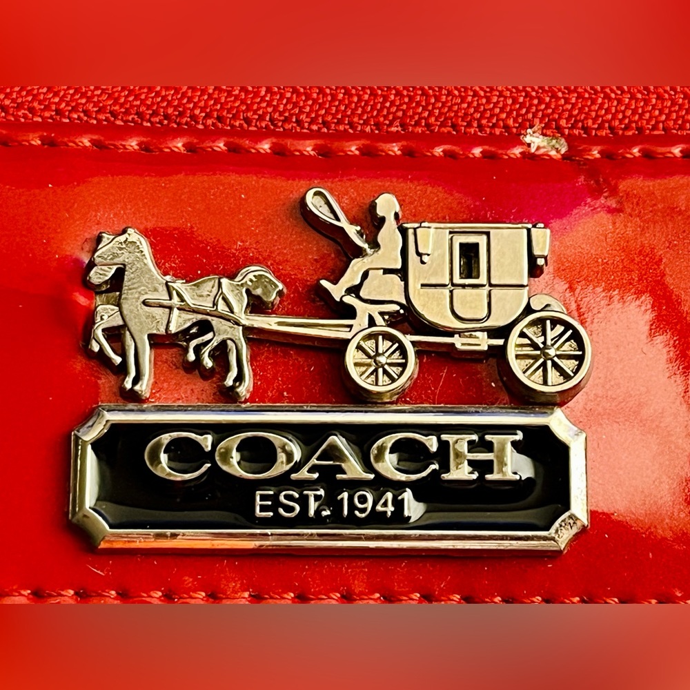 Coach accordion wallet